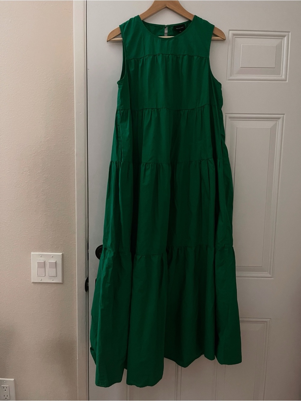 Who What Wear Sleeveless Tiered Maxi Dress in Kelly Green